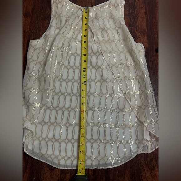 White House Black Market White Ivory Silk Sleeveless Blouse With Design XS - Picture 7 of 10